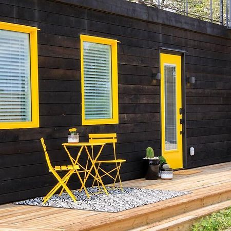 New The Yellow Beacon-Luxury Shipping Container Fredericksburg Luaran gambar